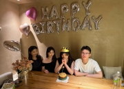 开云体育下载-球队队员庆祝生日合影曝光，场面温馨感人的简单介绍