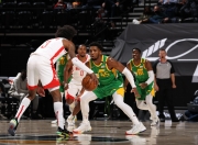 开云平台-包含公牛逆转广州队，戈贝尔惊艳四座的词条