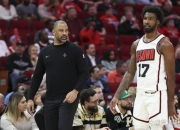 开云体育APP下载-太阳鏖战火箭，乔治高光表现的简单介绍