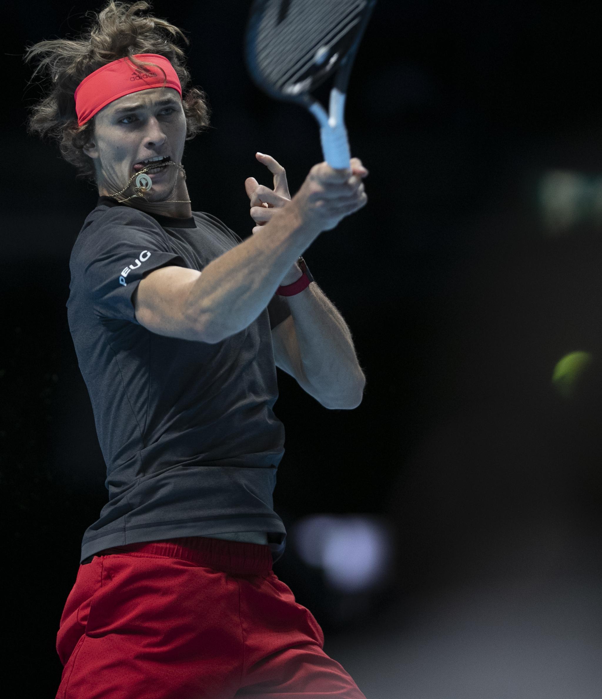 关于ATP总决赛完胜年终总决赛，兹维列夫状态火热的信息