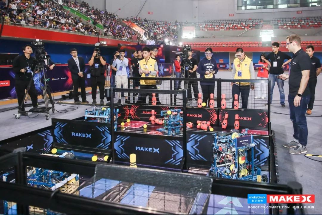 芬兰队员在比赛中尽展风采，斩获殊荣的简单介绍