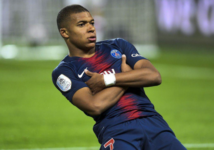 巴黎圣日耳曼后场铁桶防线保持稳定的简单介绍