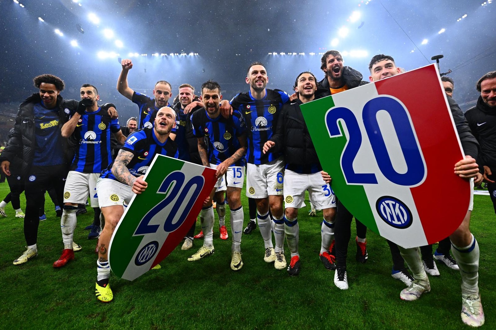 关于意大利豪门对决:国际米兰战胜对手的信息 关于意大利豪门对决:国际米兰战胜对手的信息