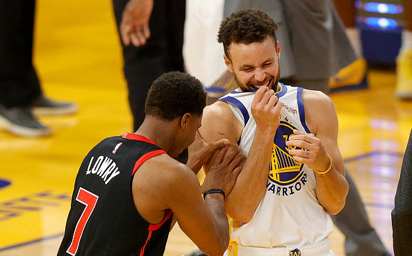 包含东西部决赛中两支球队的首回合将于周末进行的词条 包含东西部决赛中两支球队的首回合将于周末进行的词条