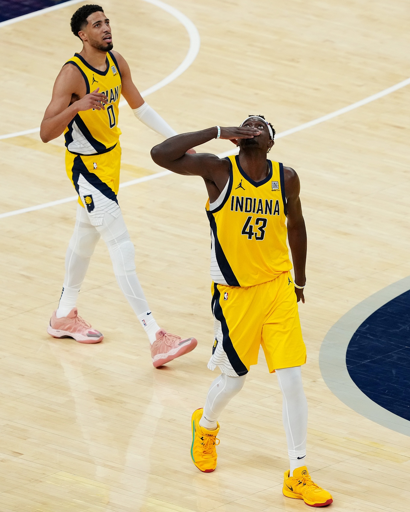 关于步行者绝杀山东队，克莱关键制胜的信息