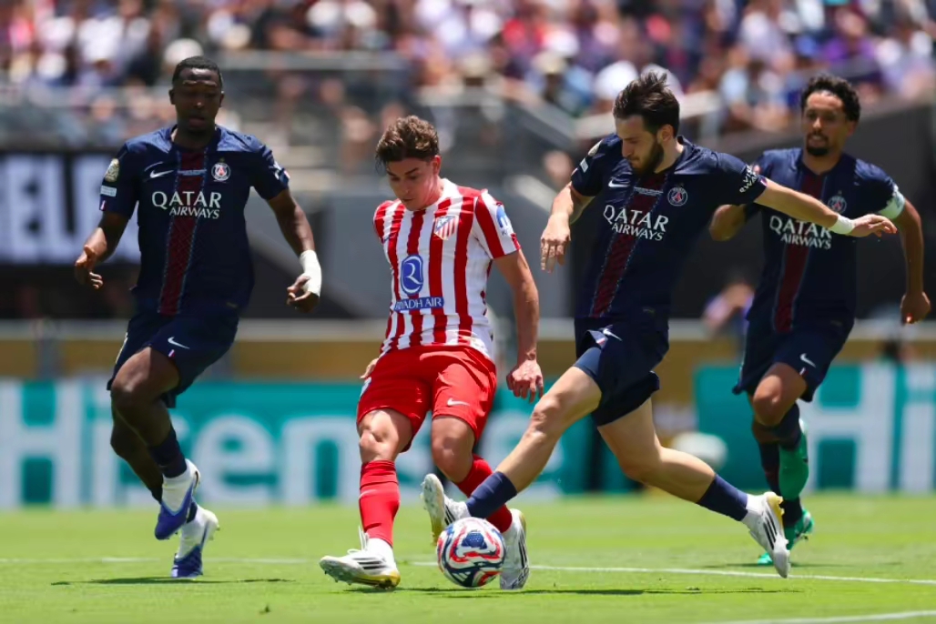 巴黎圣日耳曼主场轻松过关，小组出线前景看好的简单介绍