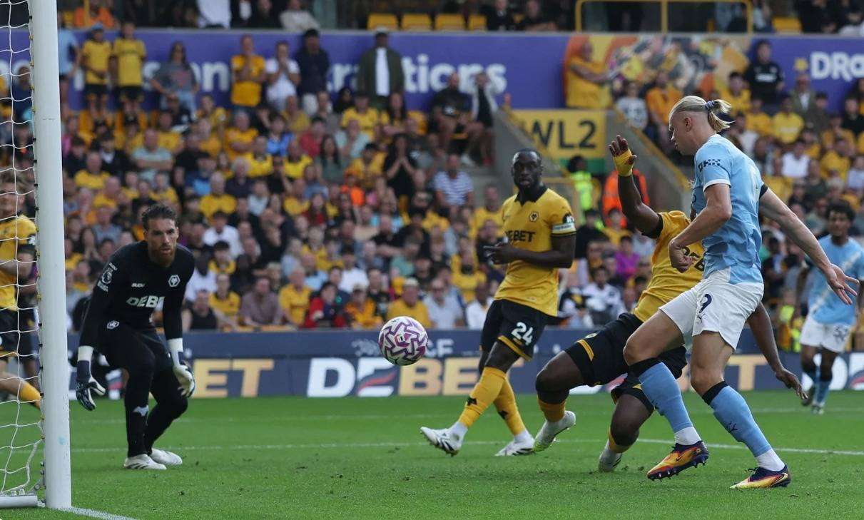 曼城大胜狼队，继续保持争冠压力