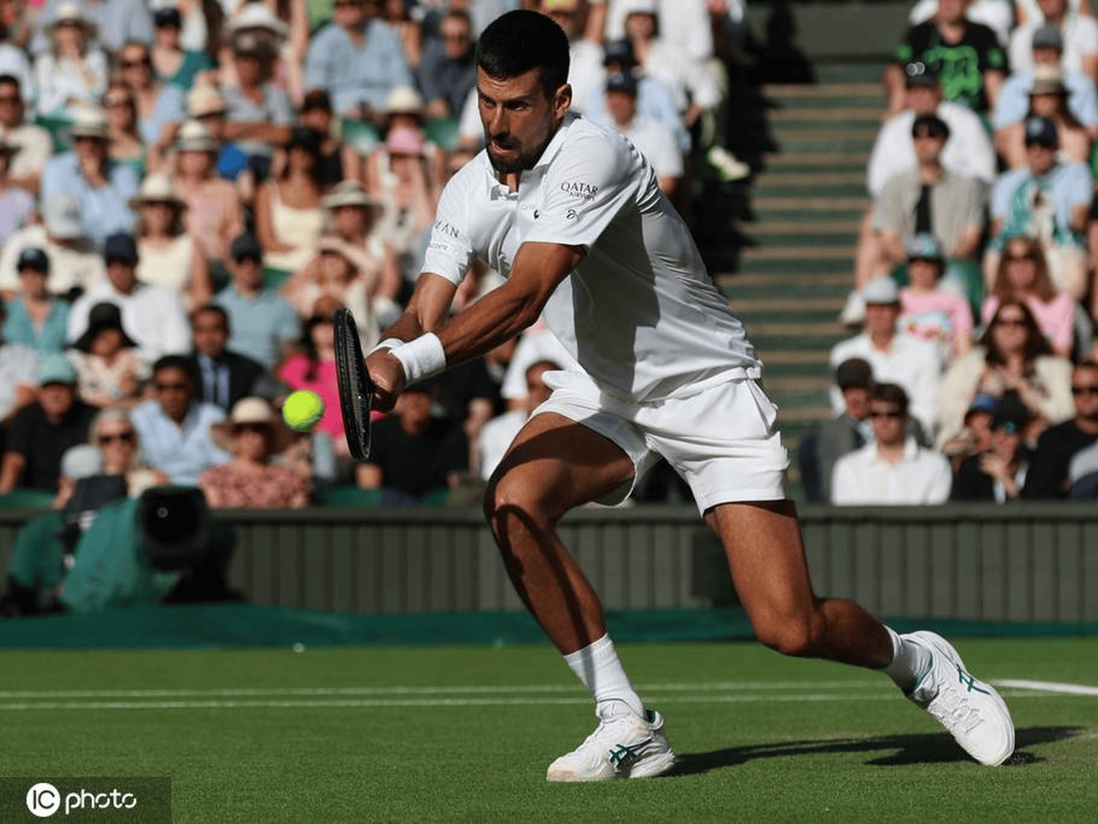 包含德国网球队力克美国网球队，德约科维奇绝境逆转的词条