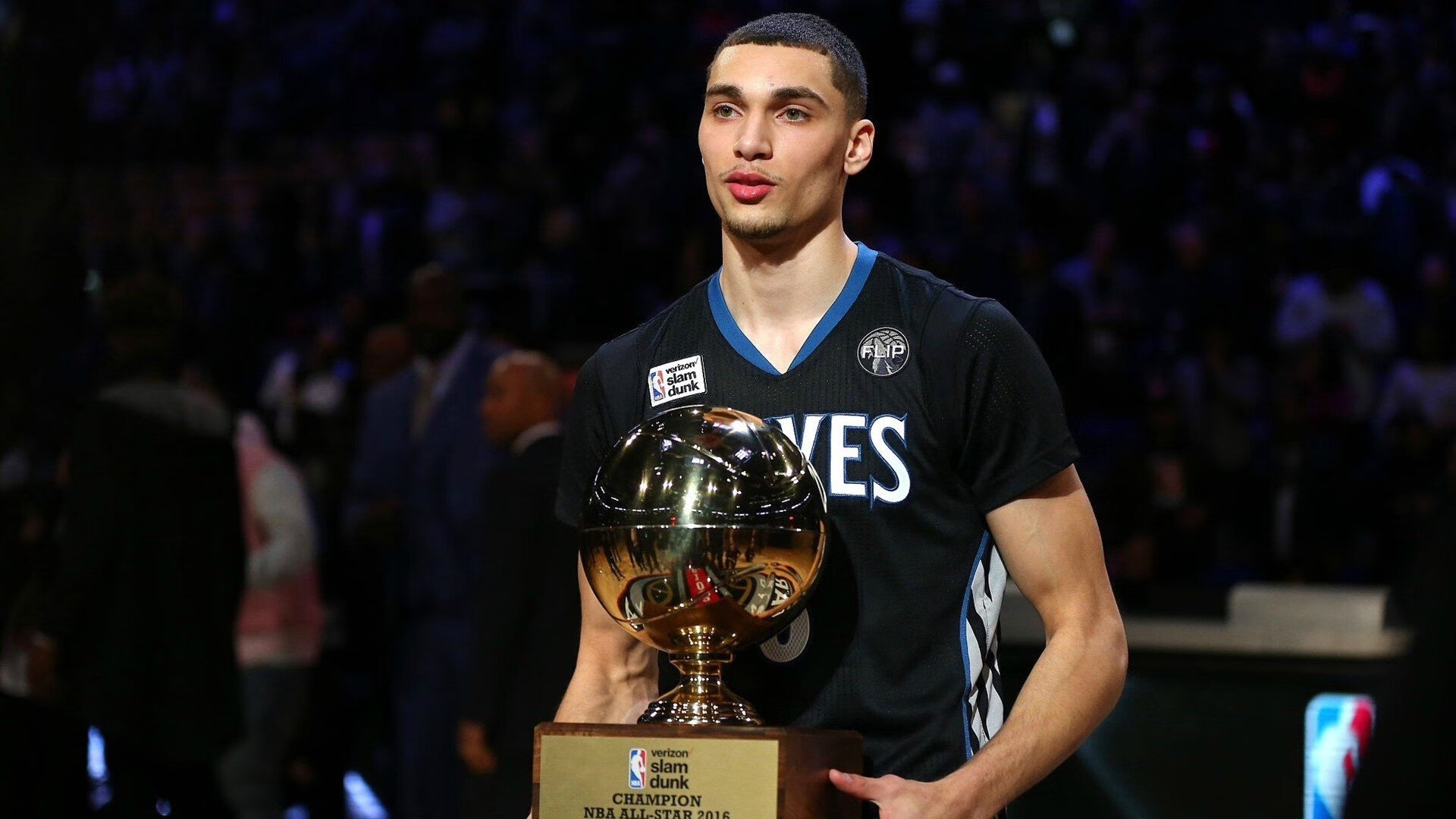 范弗利特全程高能输出，骑士斩落深圳队