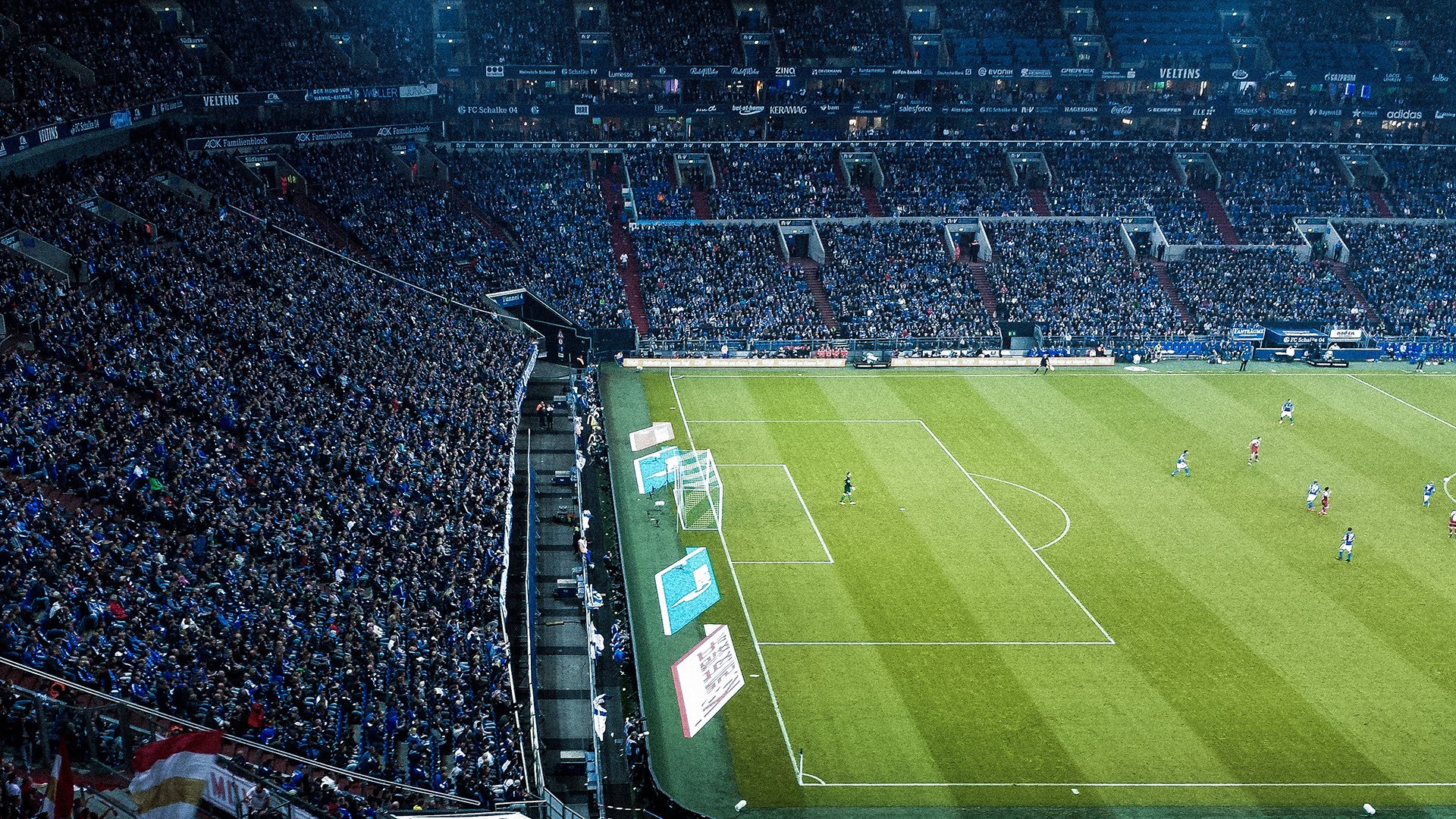 马丁内利一锤定音，塞维利亚巅峰对决险胜摩洛哥黑马