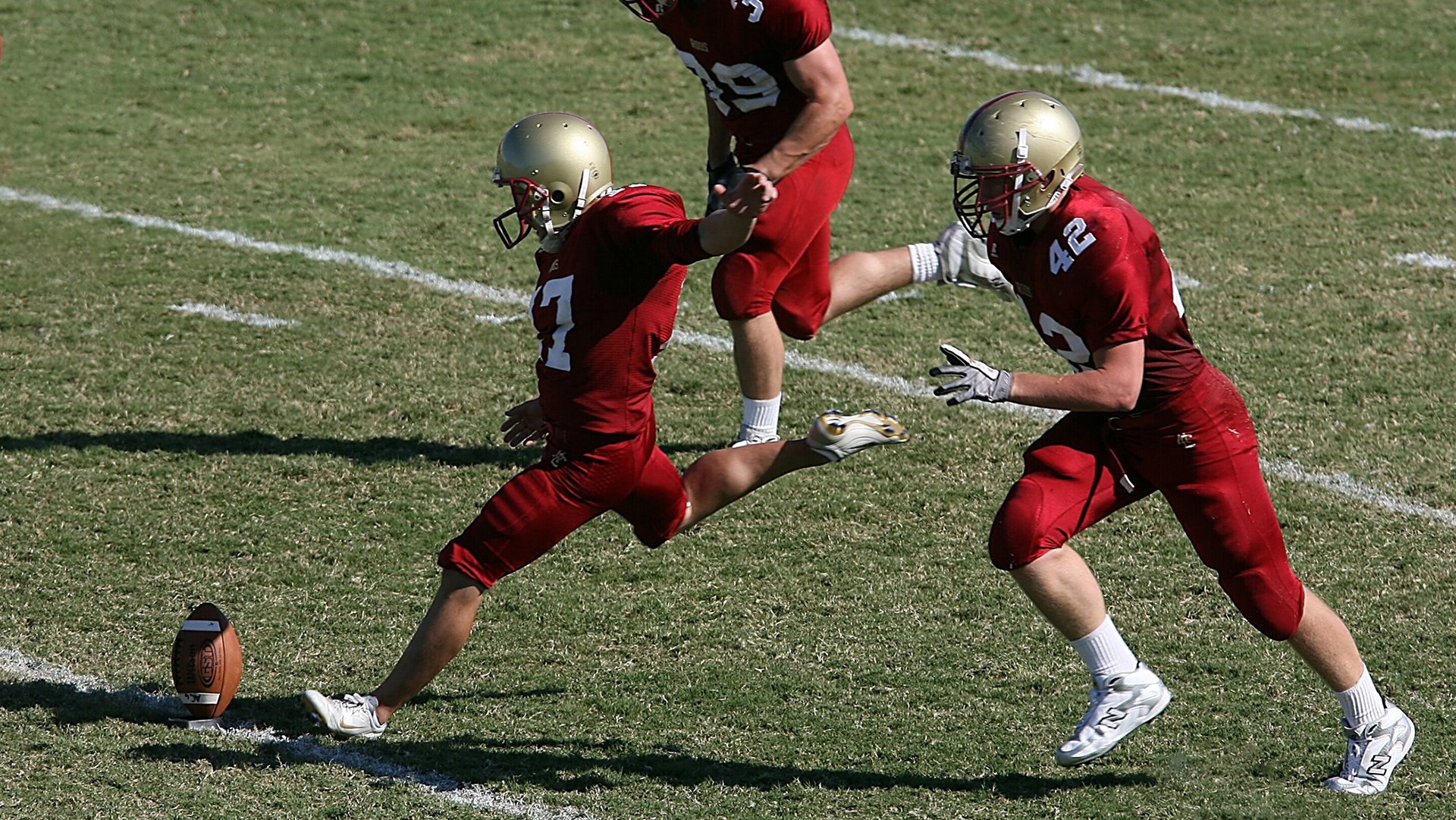 库尔图瓦神扑定乾坤，法国战术连续施压终结葡萄牙卫冕梦